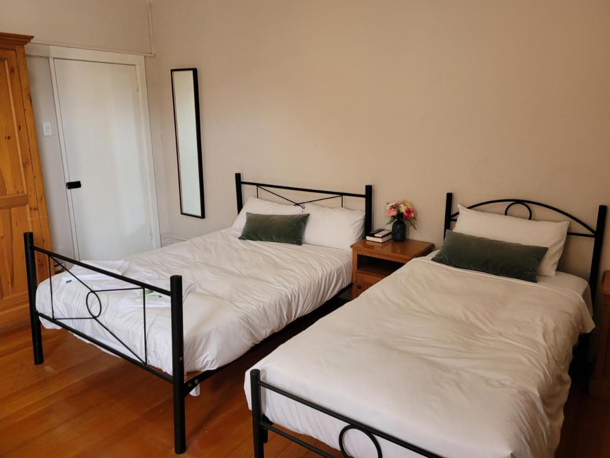 Burwood Bed And Breakfast Cité de Cité de Sydney Extérieur photo