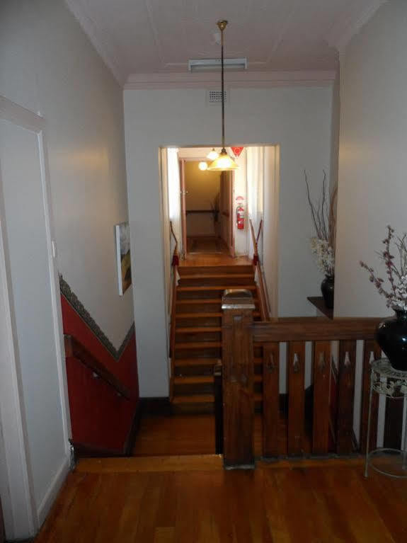 Burwood Bed And Breakfast Cité de Cité de Sydney Extérieur photo